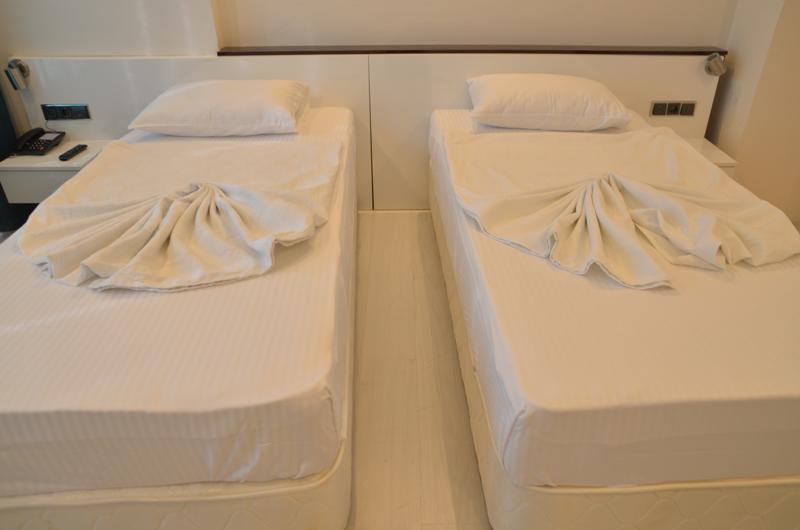 Kayislioglu Otel 布尔杜尔 外观 照片