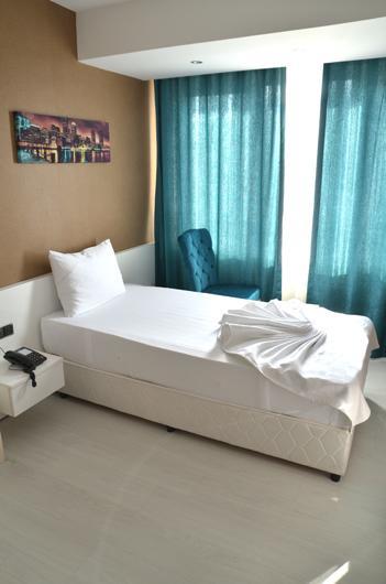 Kayislioglu Otel 布尔杜尔 外观 照片